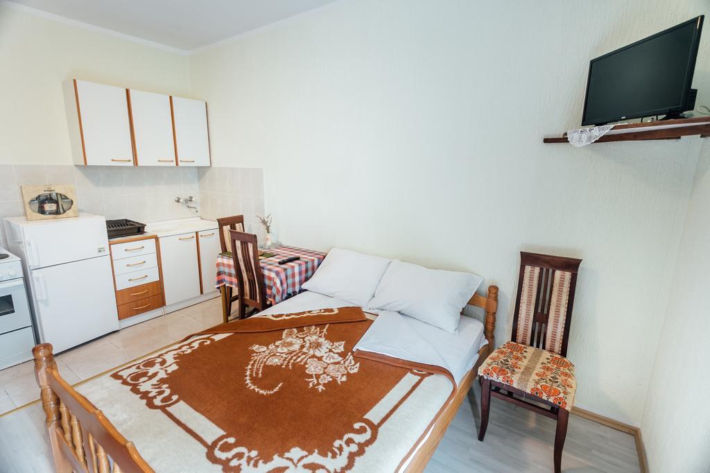Guest House Bajceta Herceg Novi Exterior photo